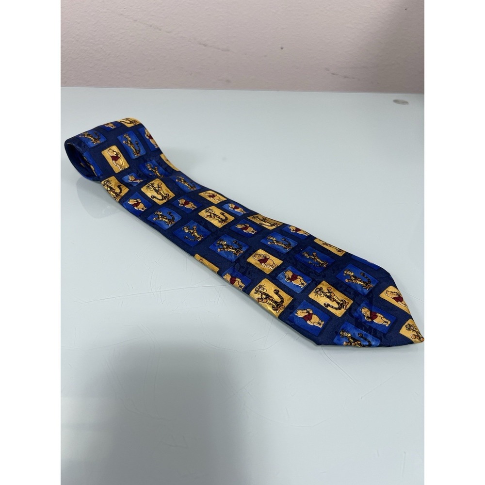 Vintage Disney World Pooh Bear Tigger Novelty Men's Silk Tie Blue